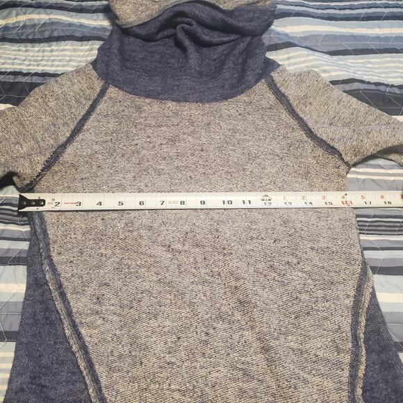 KUHL Size S Fitted Women's Viola Nova Pullover Cowl Neck Blue Heathered Hiking - Picture 9 of 10